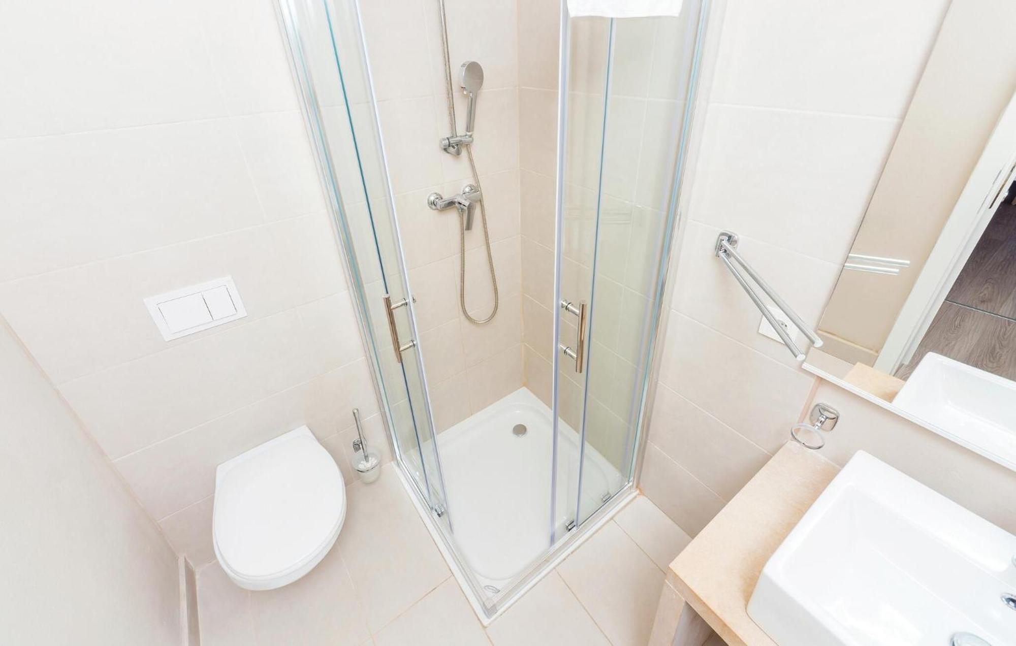 Pet Friendly Apartment In Povljana With Kitchen Exterior photo